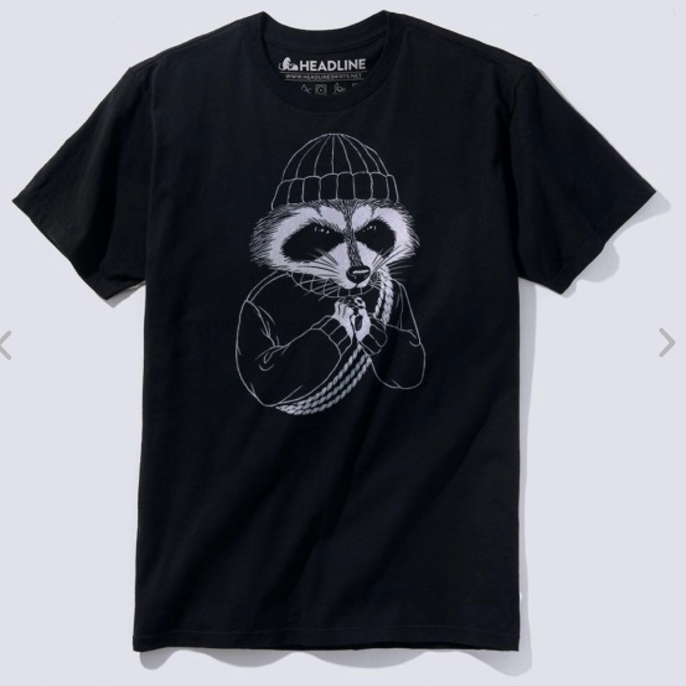 Vintage black T shirt with urban raccoon image